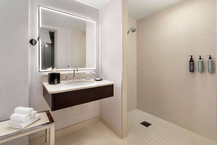 Room 28 of 56